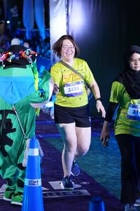 BIB: 3323
                            <button type="button" onclick="openModal(26224437)" class="btn btn-primary btn-sm float-right btn-popup" data-toggle="modal" data-target=".modal-high-quality">
                        <i class="fas fa-shopping-cart"></i> Add to Cart
                    </button>
                                            <button type="button" onclick="isThisMe(26224437, true)" class="btn btn-success btn-sm float-right btn-popup btn-isme hidden" data-toggle="tooltip" data-placement="bottom" title="นี่คือรูปของคุณใช่ไหม คลิกที่นี่เพื่อเอาเข้าอัลบั้ม">
                        <i class="fas fa-plus"></i> Add to album
                    </button>
                    <button type="button" onclick="isThisMe(26224437, false)" class="btn btn-warning btn-sm float-right btn-popup btn-isnotme hidden">
                        <i class="fas fa-ban"></i> Remove from album
                    </button>